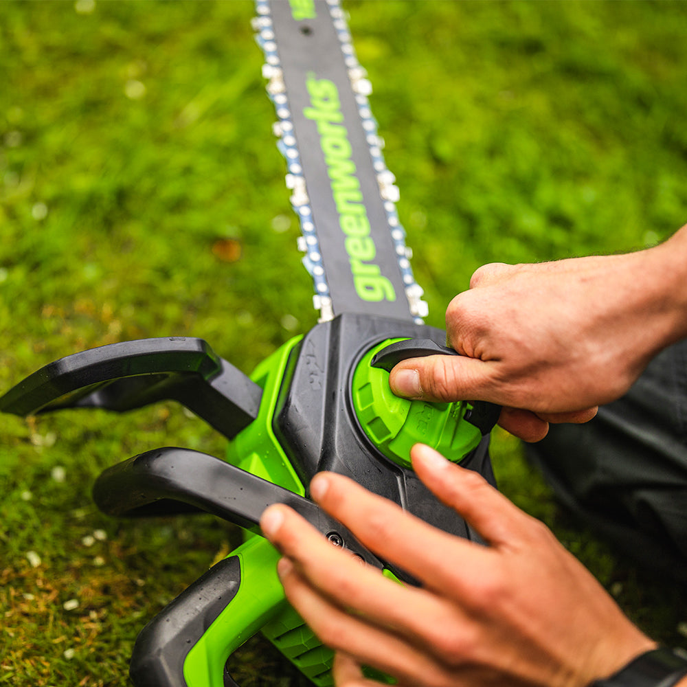 24V Chainsaw 30cm - 2Ah Battery