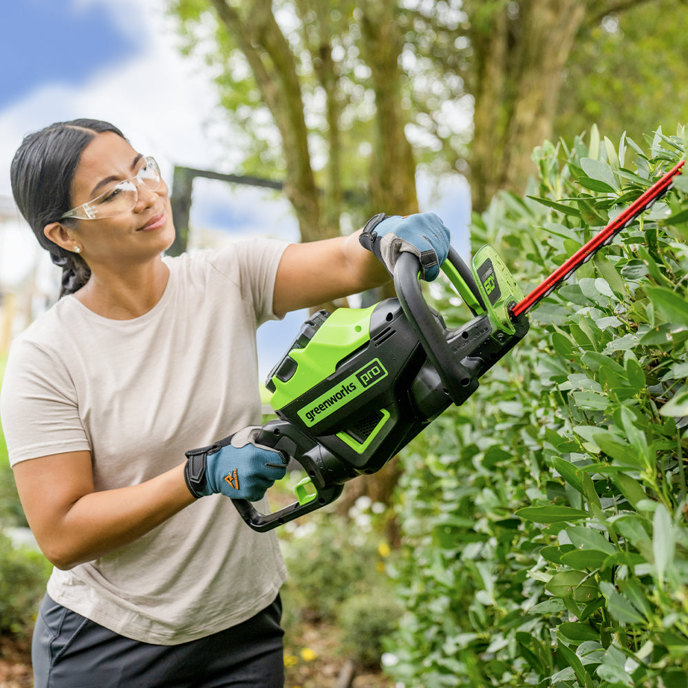 60V Hedge Trimmer 66cm - 2Ah Battery