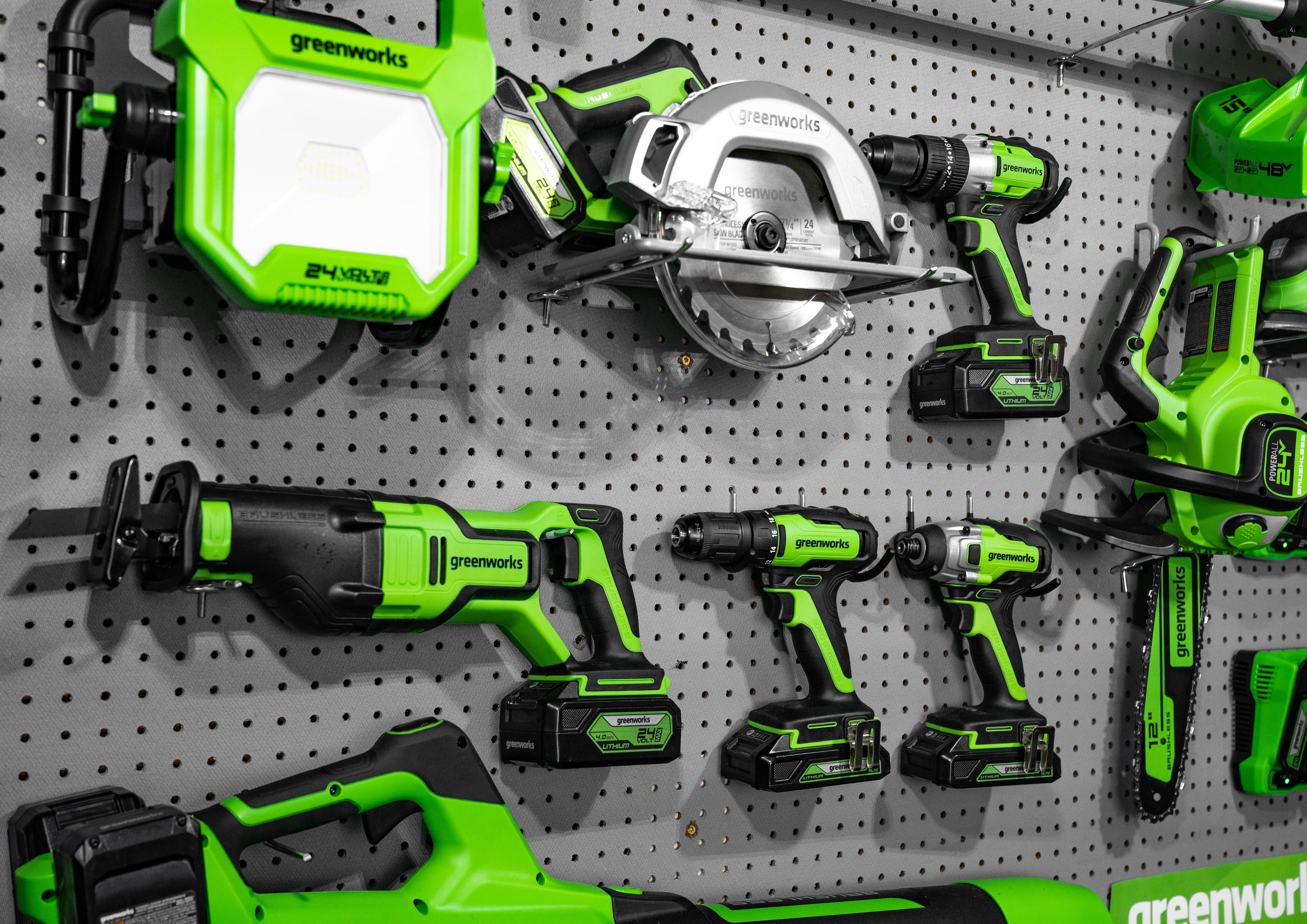 Cordless Power Tools for Your Garden Greenworks Tools