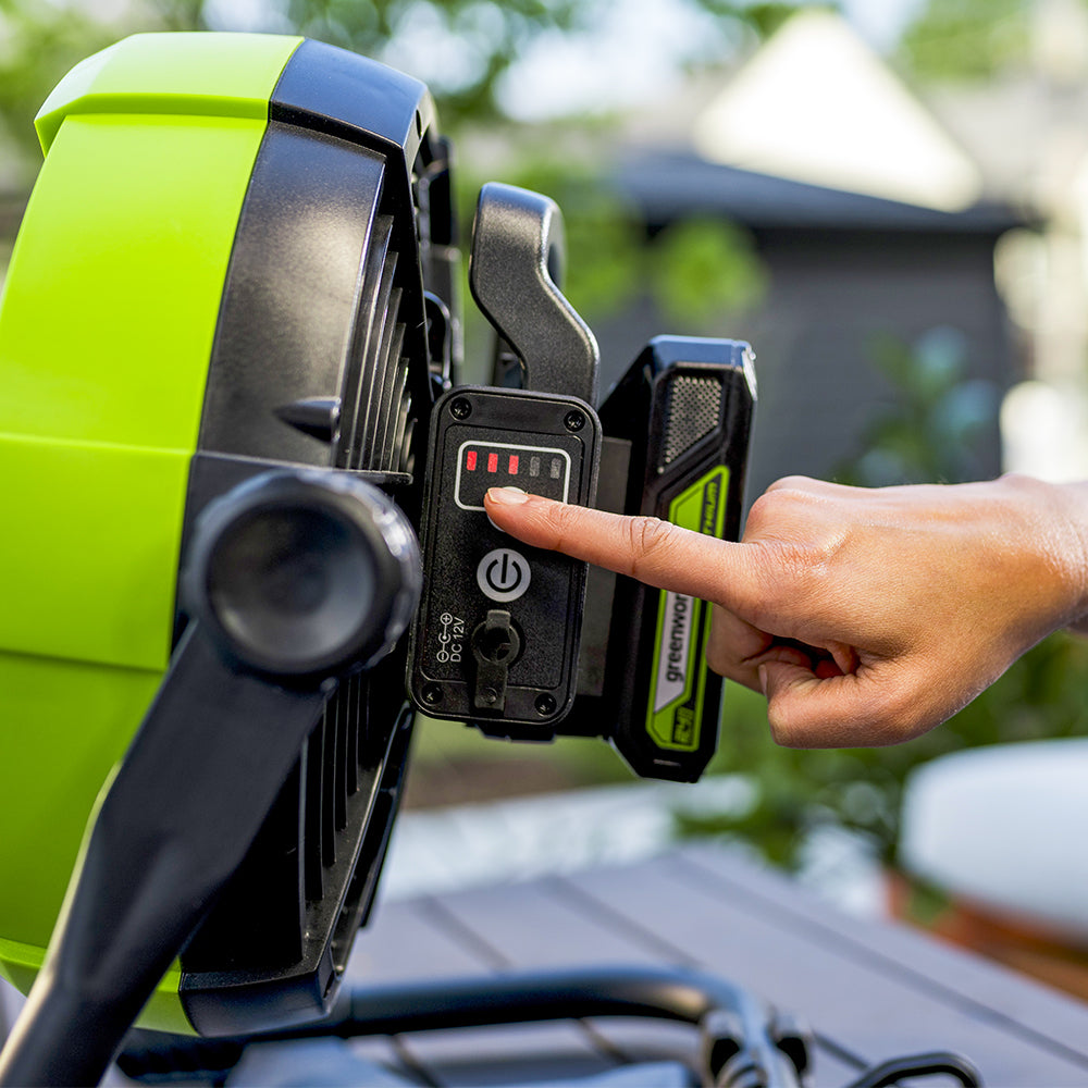 Greenworks 24V ポータブルファンPAG401 楽天市場】Greenworks 24V ポータブルファン 卓上 扇風機 PAG401
