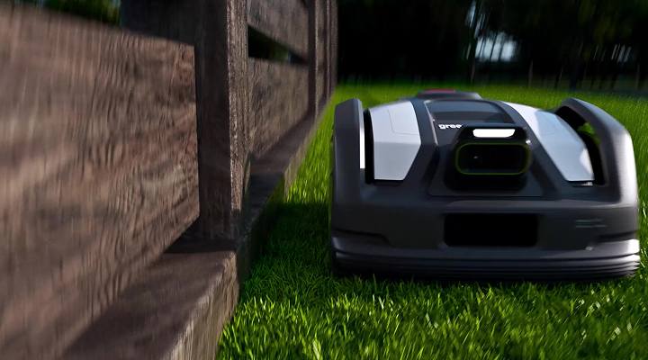 EDGE MOWING FOR PERFECTLY NEAT LAWNS