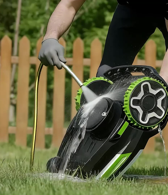 IPX6 Water Resistant